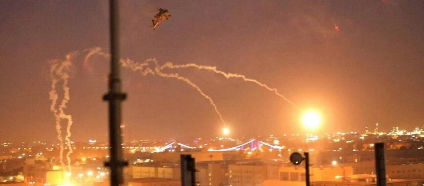 Βαγδάτη: Δέκα ρουκέτες έπεσαν στην αεροπορική βάση Μπαλάντ